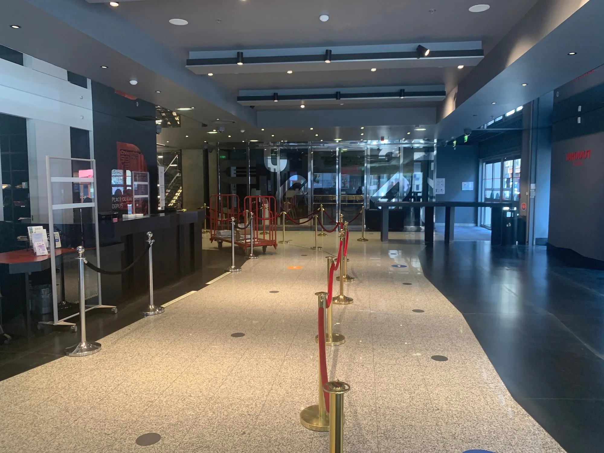 Hall d'accueil de l'Hôtel Drouot